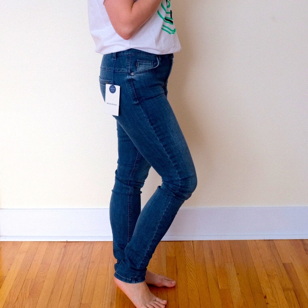 BNWT Denim Hunter Celina mid rise Skinny Jeans - medium wash